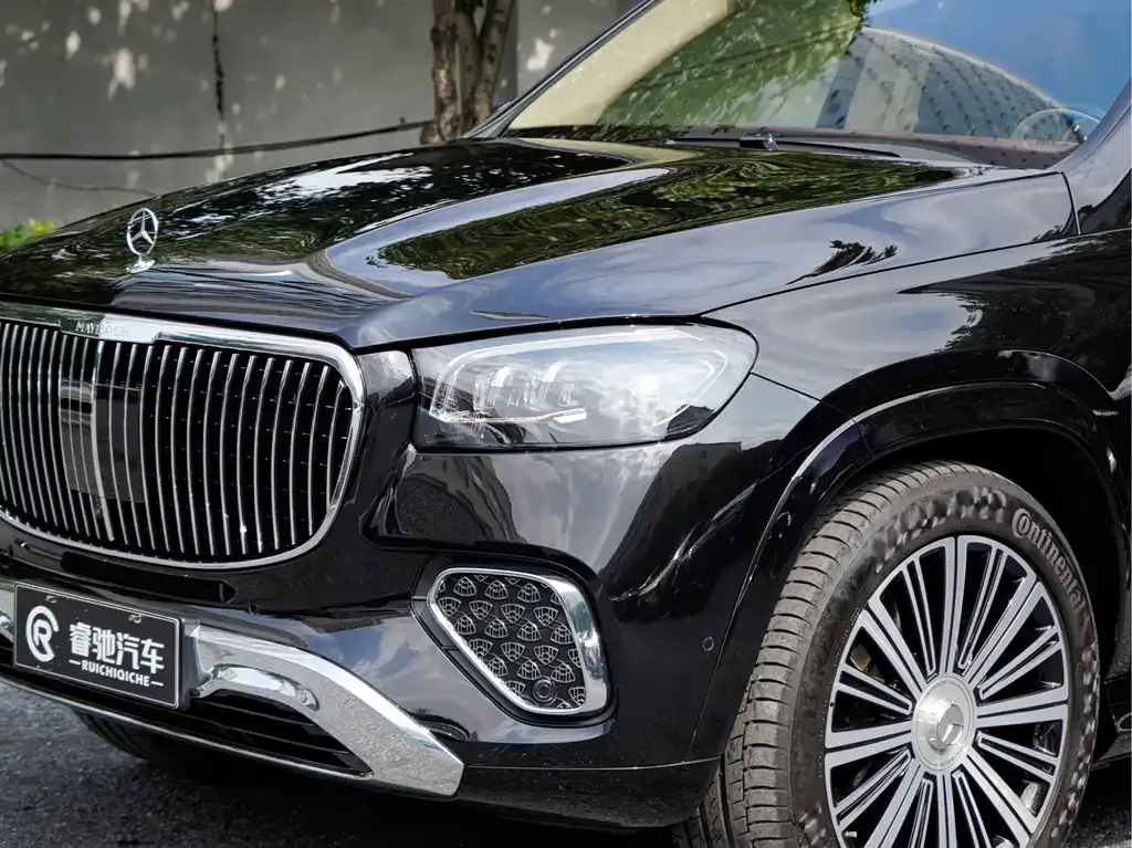 Mercedes-Benz GLS — фото 6