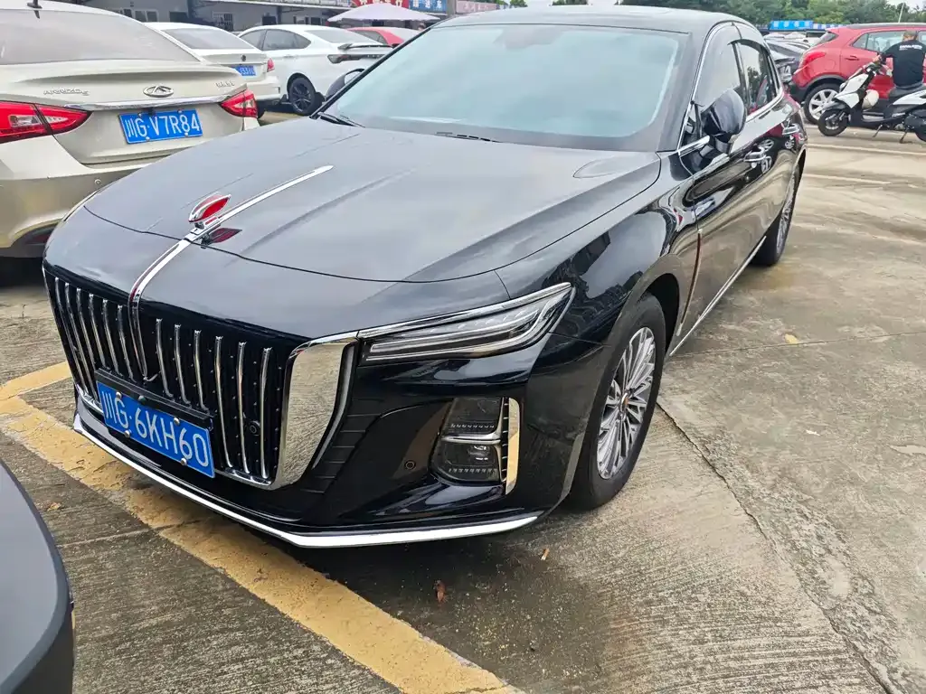 Hongqi H5 — фото 1