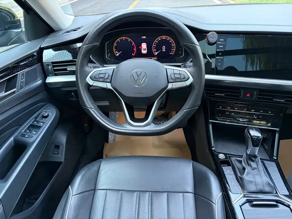 Volkswagen Passat — фото 3