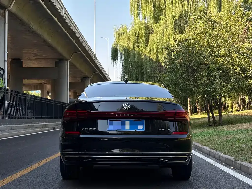 Volkswagen Passat — фото 4