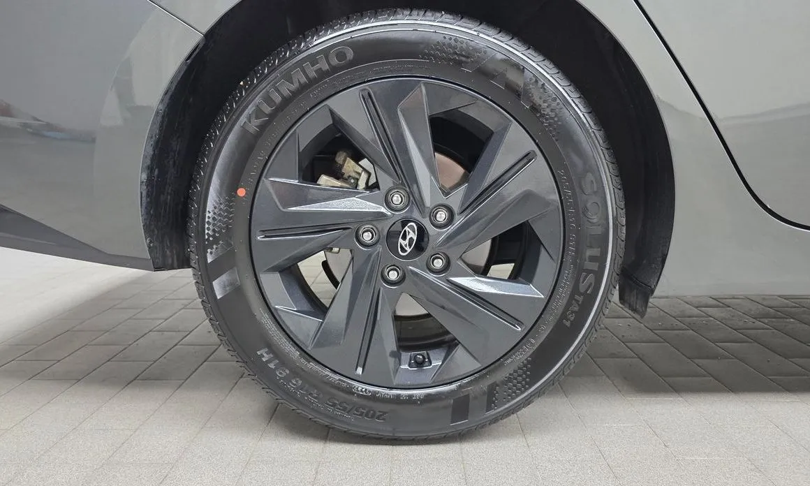 Hyundai AVANTE — фото 6