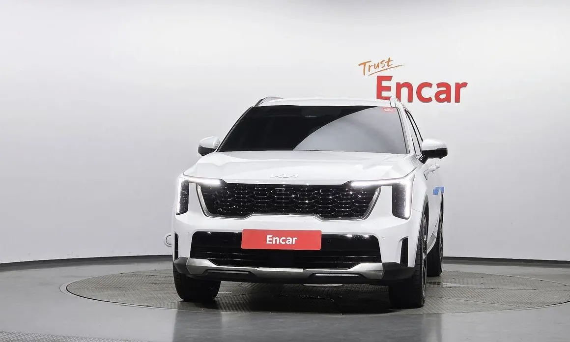 Kia Sorento — фото 6