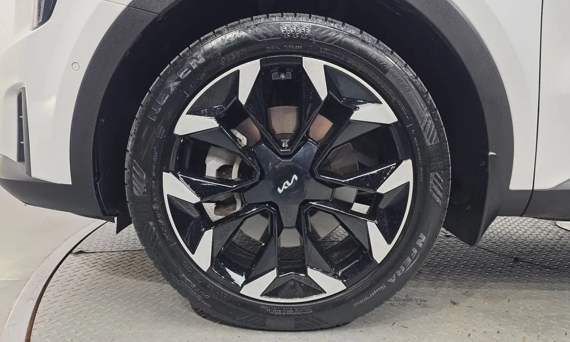 Kia Sorento — фото 10