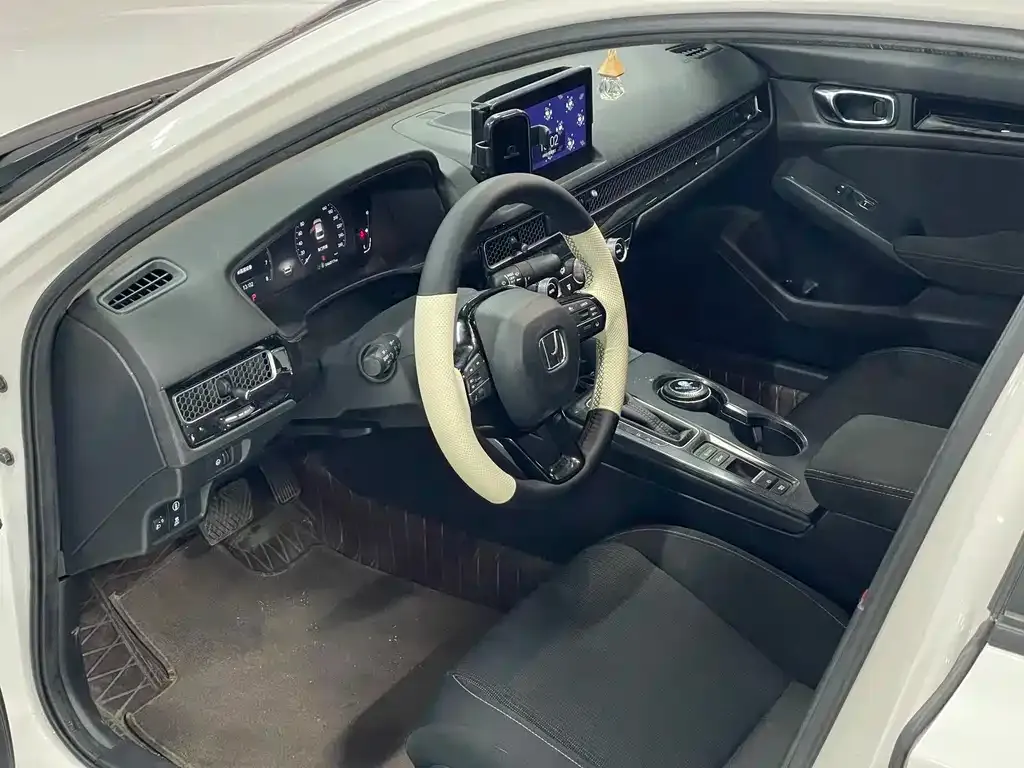 Honda Civic — фото 8