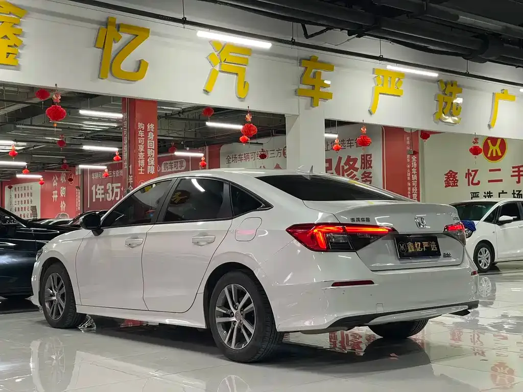 Honda Civic — фото 7