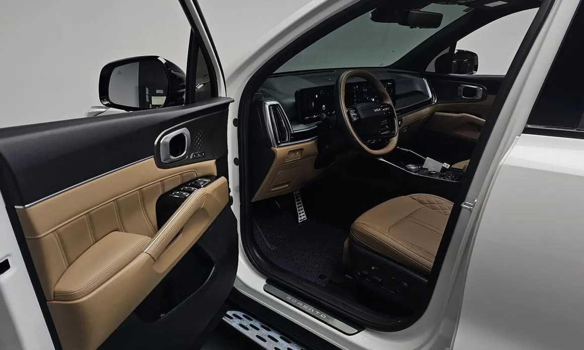 Kia Sorento — фото 8