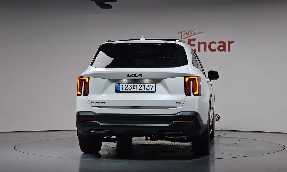 Kia Sorento — фото 3