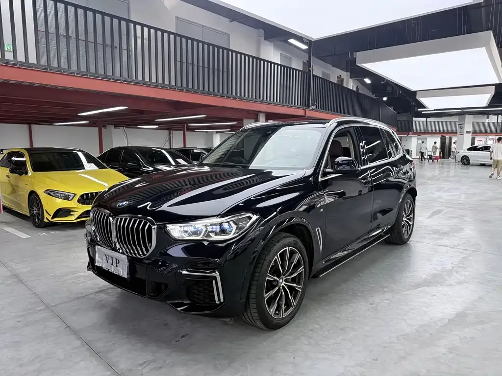 BMW X5 — фото 1