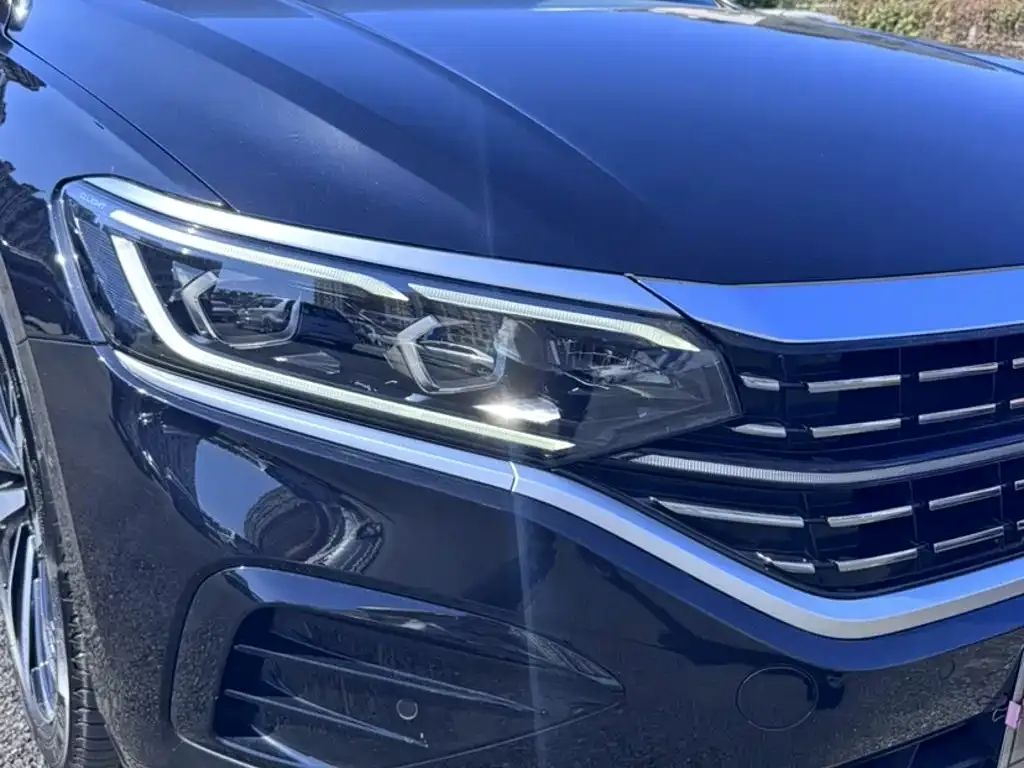 Volkswagen Passat — фото 4