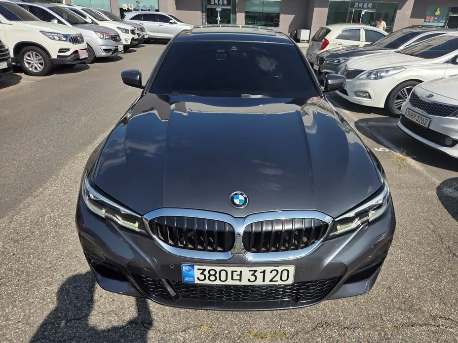 BMW 3-Series — фото 1