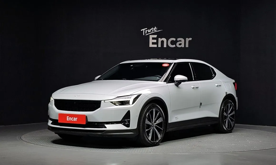 Polestar Polestar 2 — фото 1
