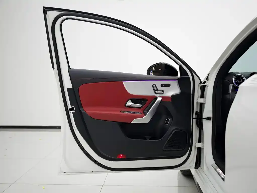 Mercedes-Benz A-Class AMG — фото 2