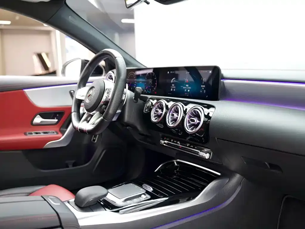 Mercedes-Benz A-Class AMG — фото 4