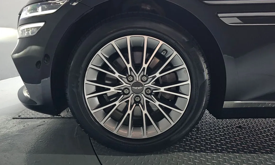 Genesis G80 — фото 8
