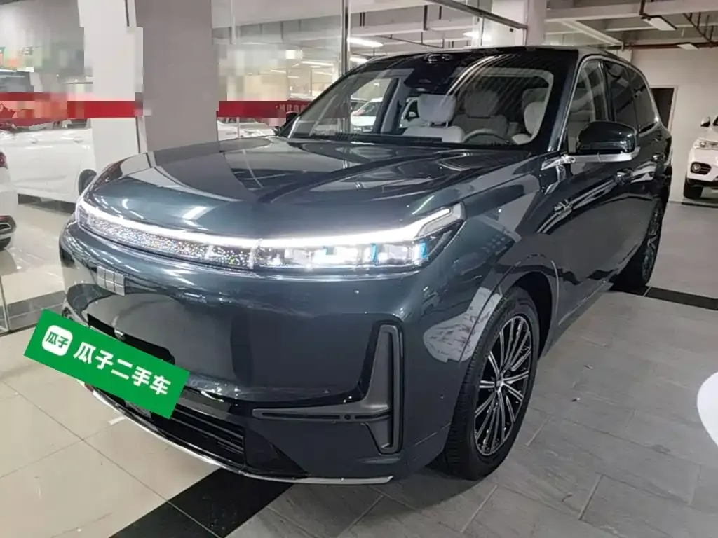 Geely Galaxy M9 — фото 1