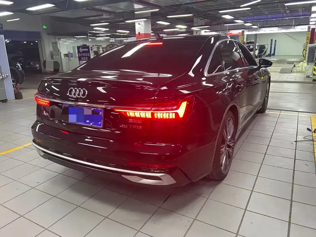 Audi A6L — фото 3