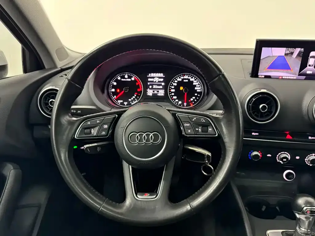 Audi A3 — фото 10