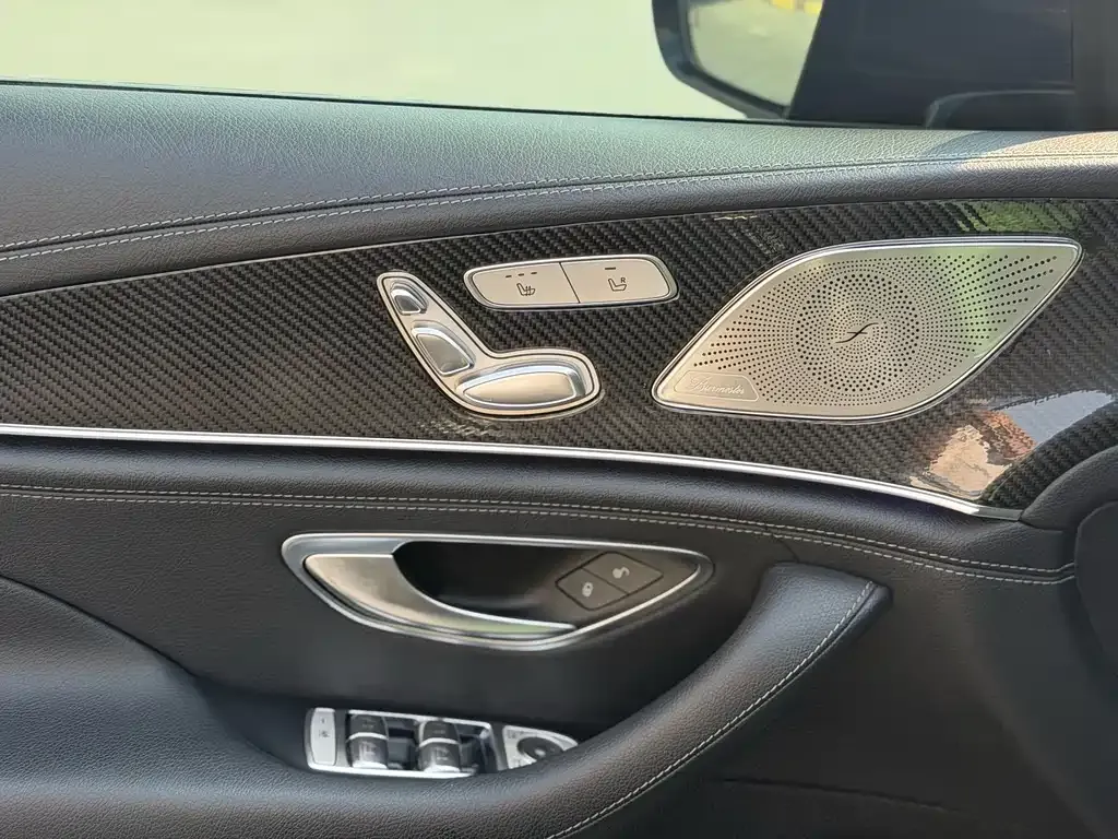 Mercedes-Benz AMG GT — фото 10