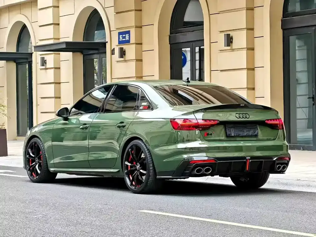 Audi S4 — фото 4