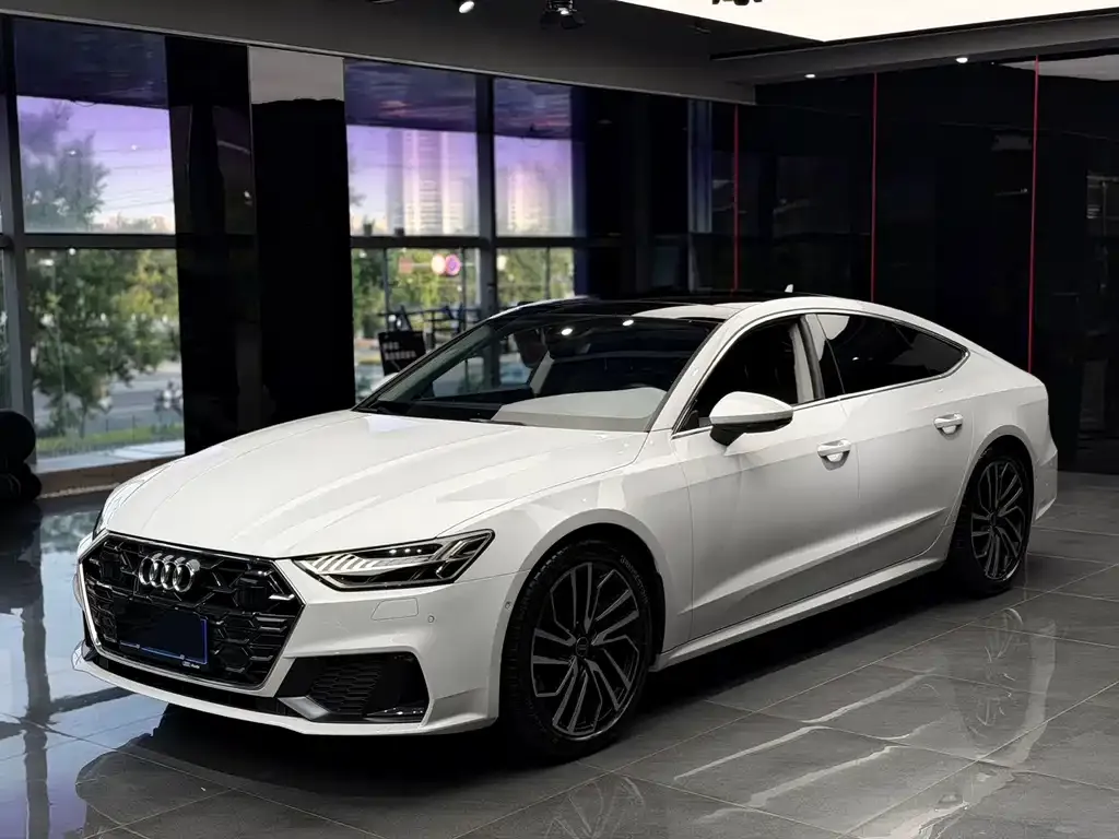 Audi A7 — фото 1