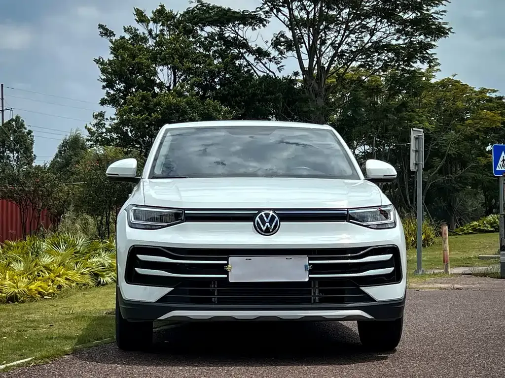 Volkswagen Tharu — фото 8