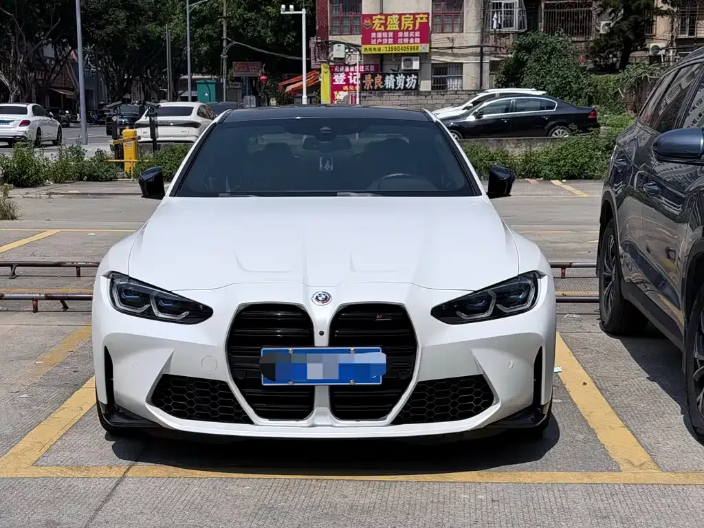 BMW M4 — фото 1