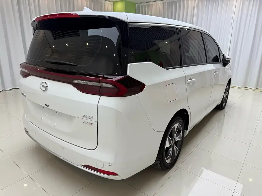 GAC Motor Trumpchi M6 — фото 3