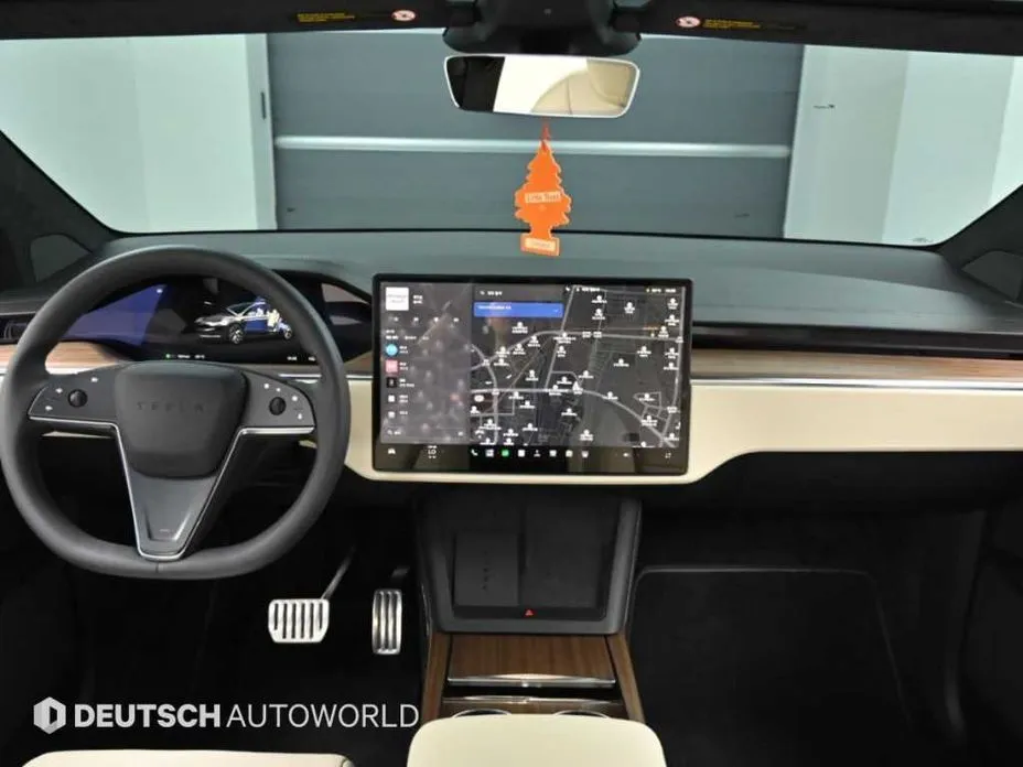 Tesla Model X — фото 4