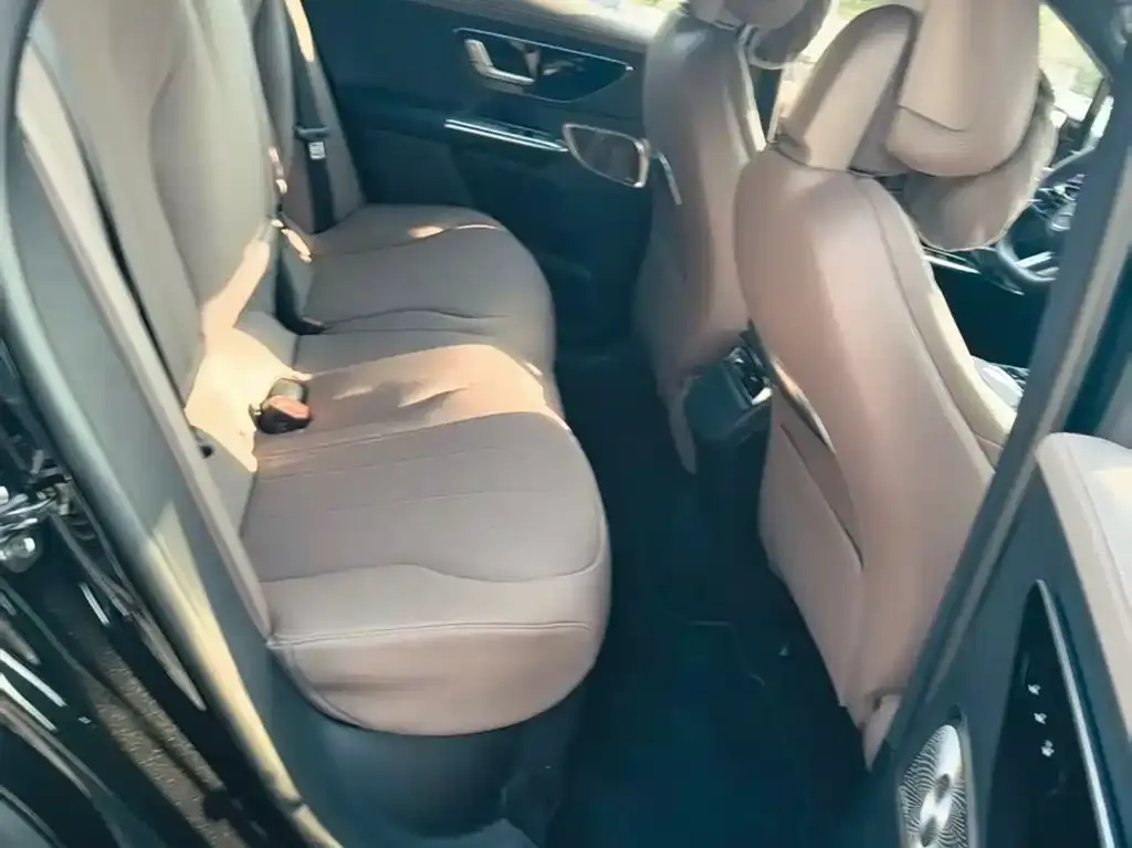 Mercedes-Benz EQE SUV — фото 2