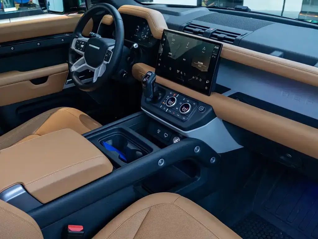 Land Rover Defender — фото 2