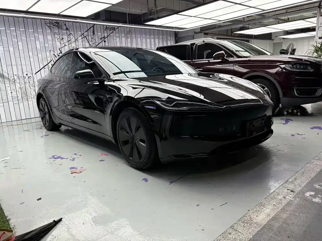 Tesla Model 3 — фото 5