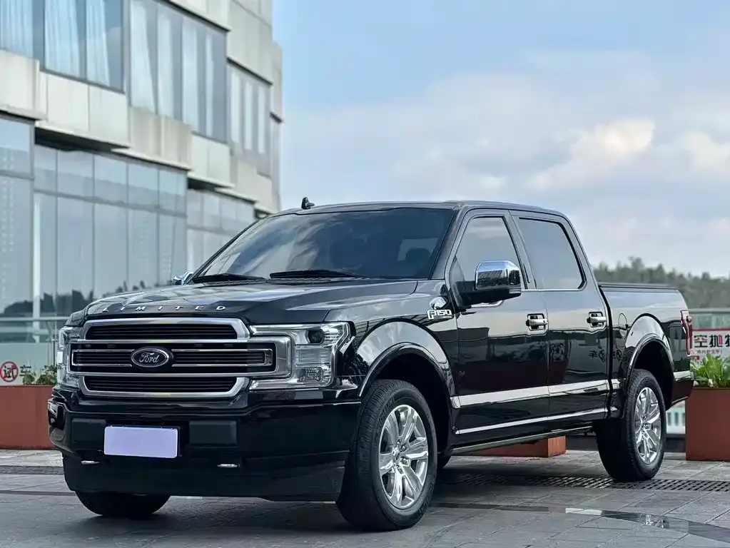 Ford F-150 Raptor — фото 1