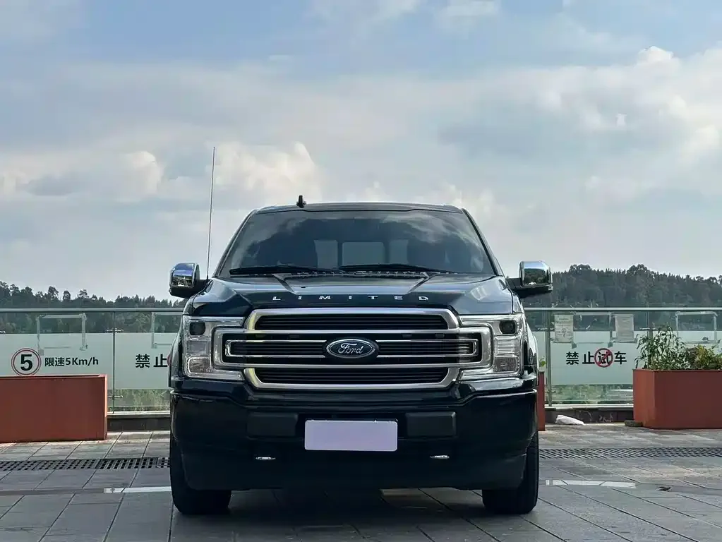 Ford F-150 Raptor — фото 10