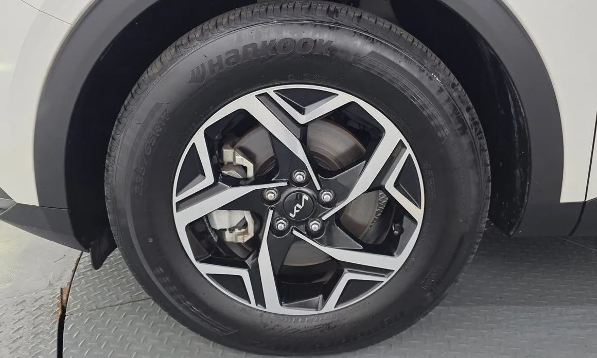Kia Sportage — фото 5