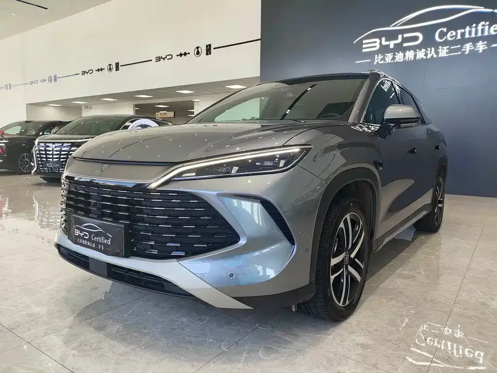 BYD L DM-i — фото 1