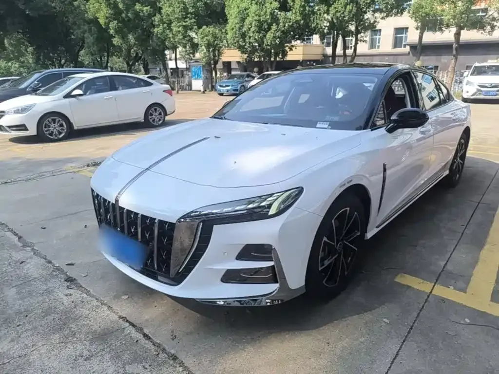 Hongqi H6 — фото 1