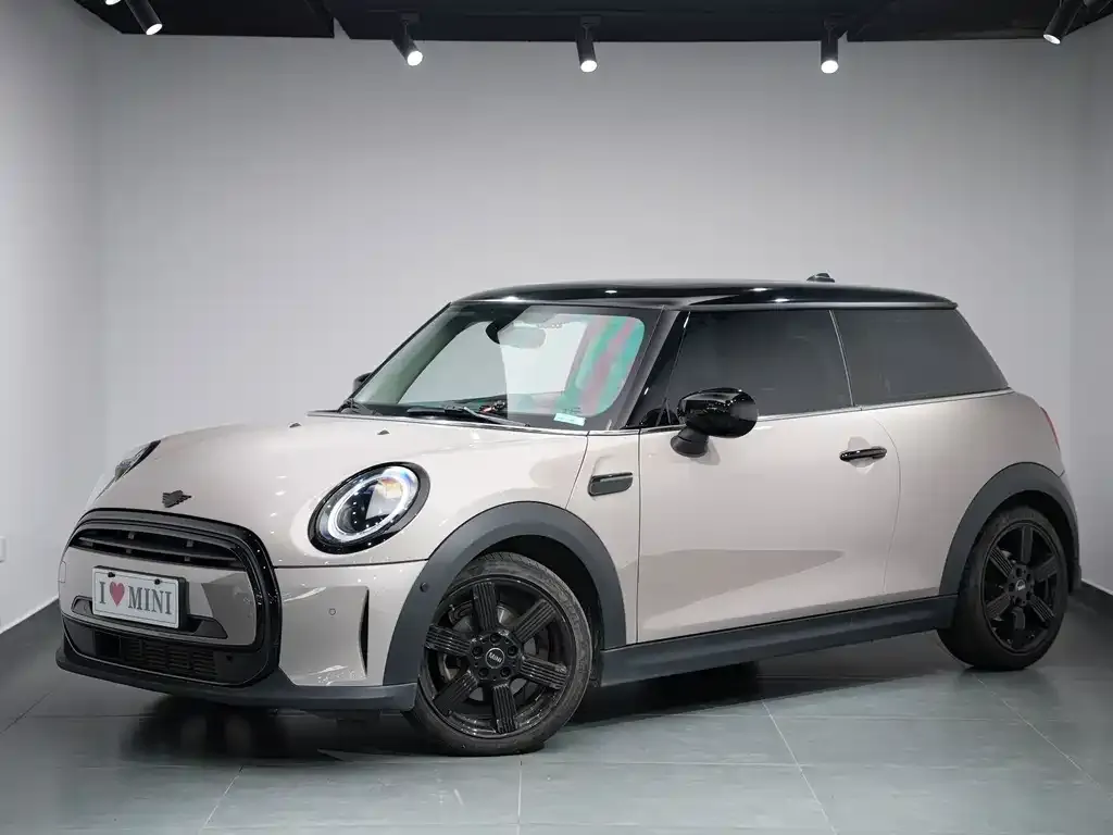 MINI Cooper (3-door) — фото 1