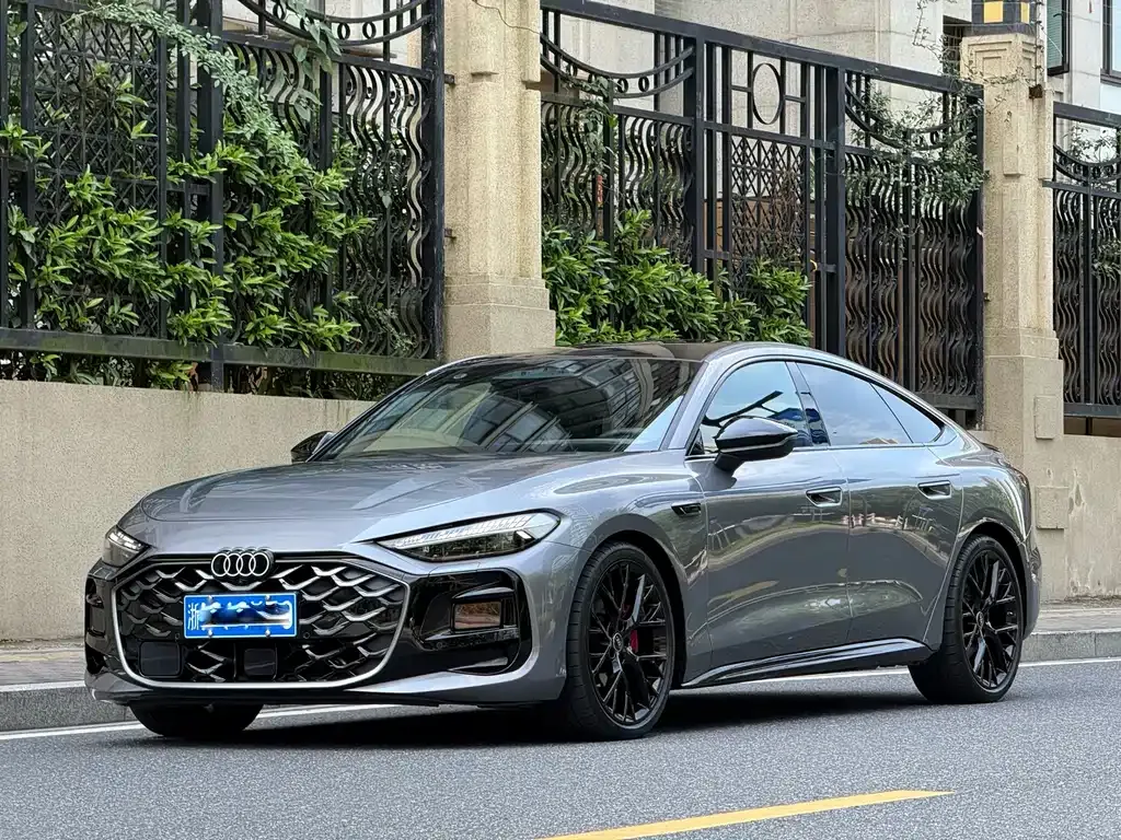 Audi A5L Sportback — фото 1