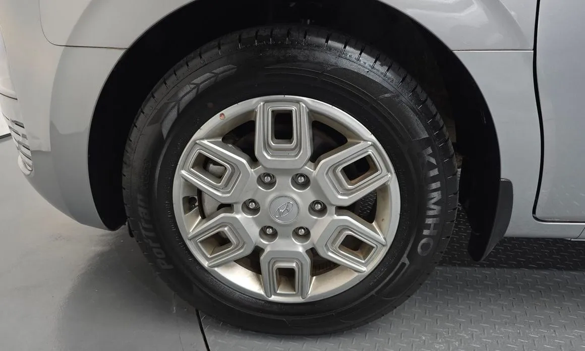Hyundai Staria — фото 4