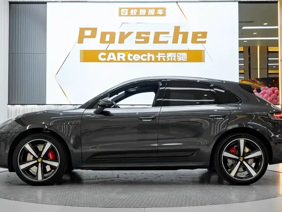 Porsche Macan — фото 7