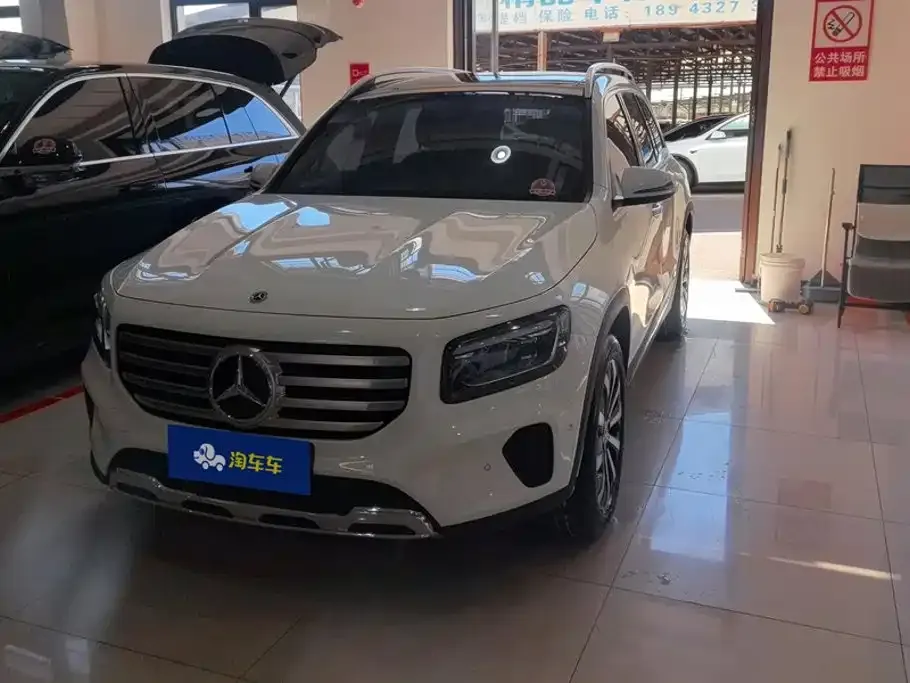 Mercedes-Benz GLB — фото 1
