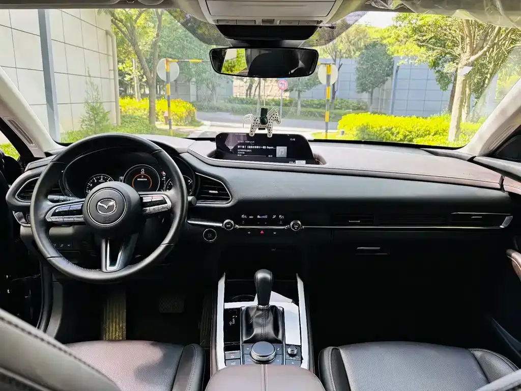 Mazda CX-30 — фото 4