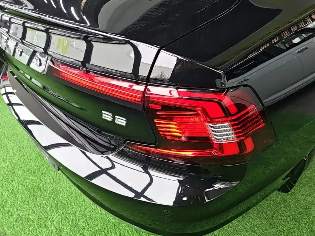 Volvo S90 — фото 10