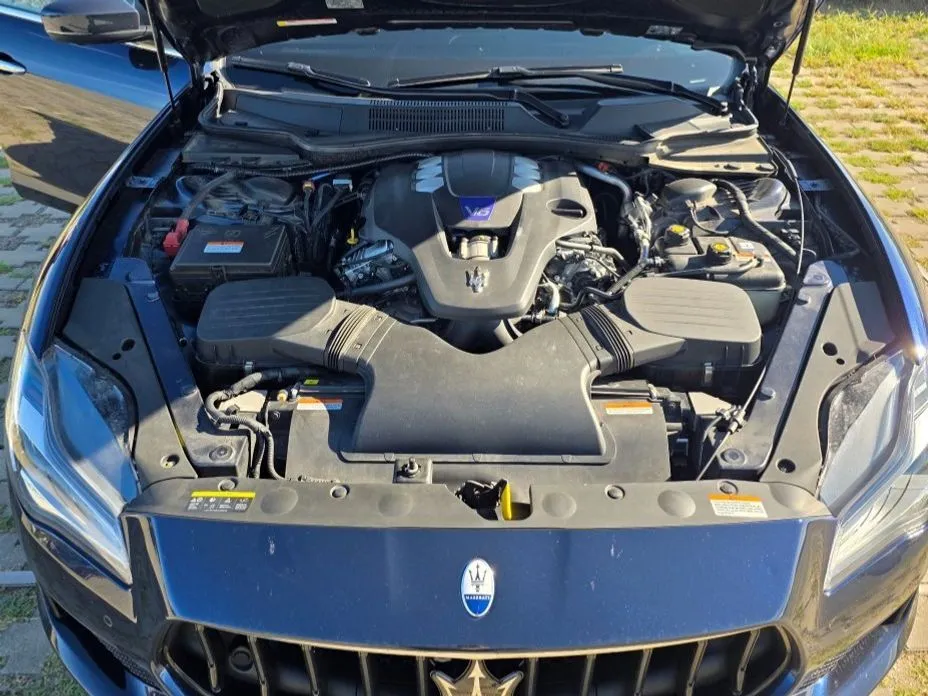 Maserati Quattroporte — фото 6