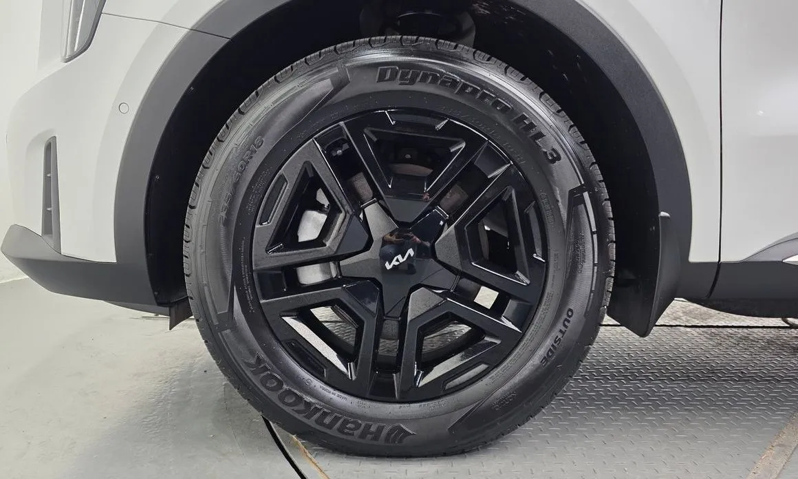 Kia Sorento — фото 6