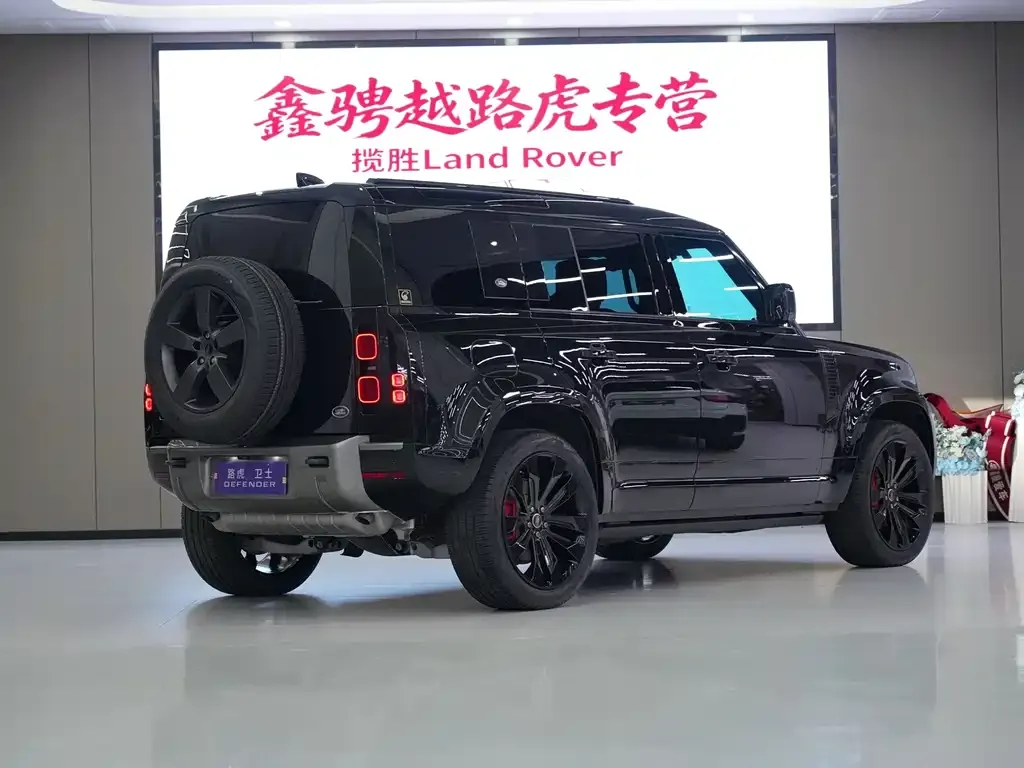 Land Rover Defender — фото 8