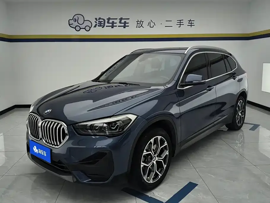 BMW X1 — фото 1