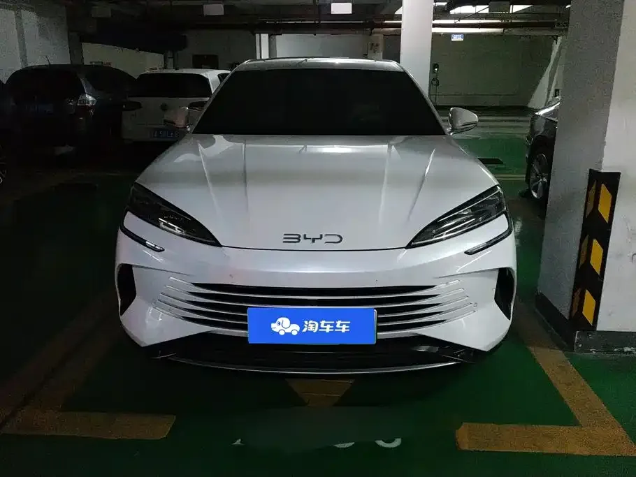 BYD Seal — фото 8