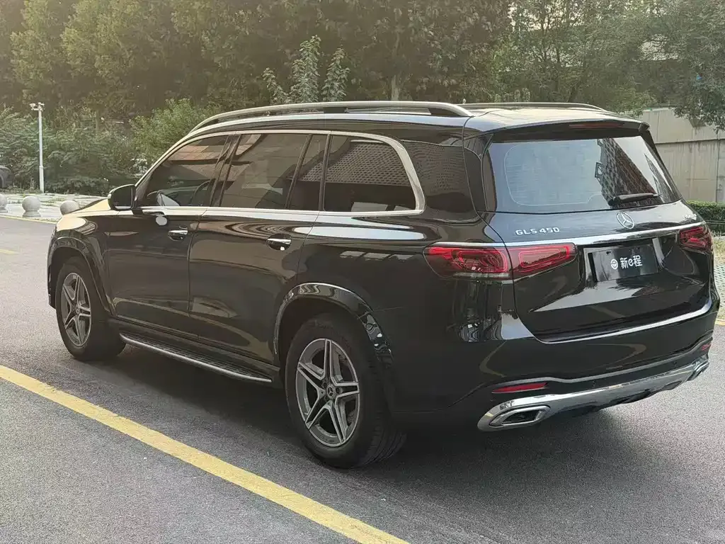 Mercedes-Benz GLS — фото 9