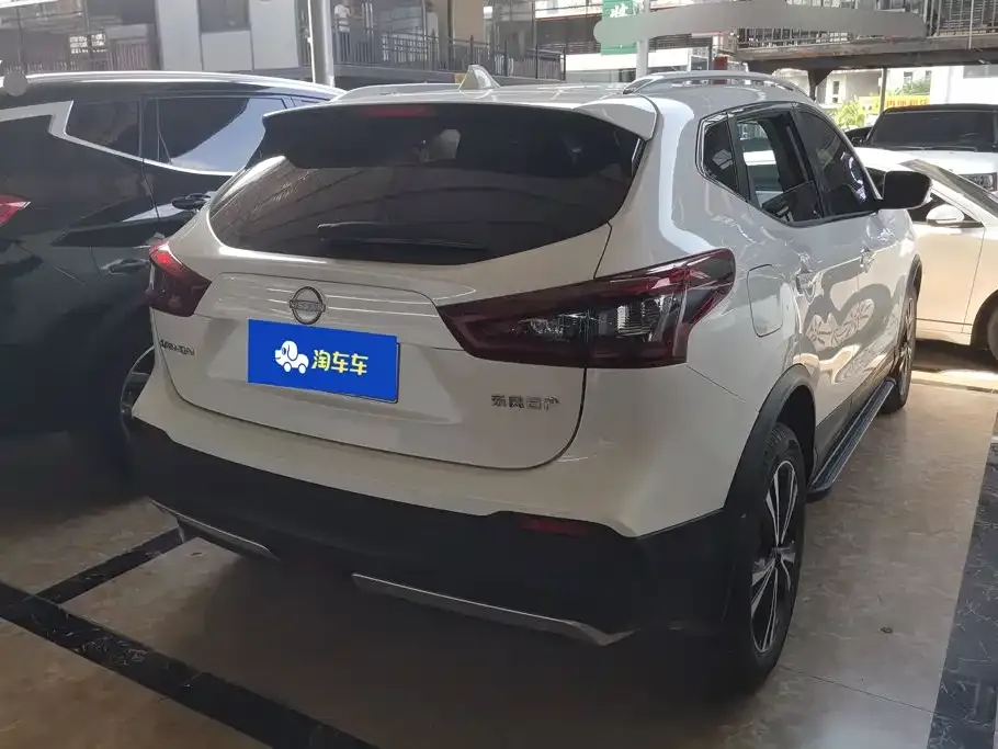 Nissan Qashqai — фото 5